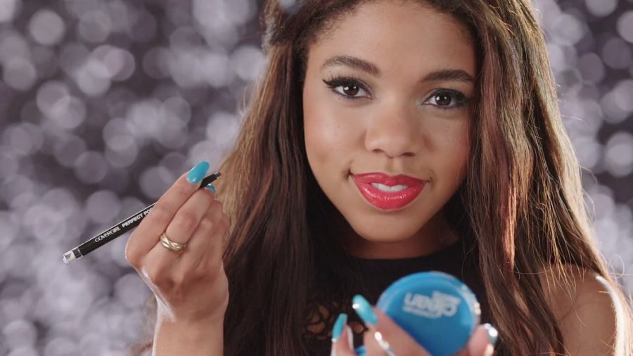 Using CoverGirl makeup, Teala Dunn shows viewers how to apply eyeliner. Dunn is one of the newest faces of CoverGirl in 2017, participating in the #IAmWhatIMakeUp campaign.
