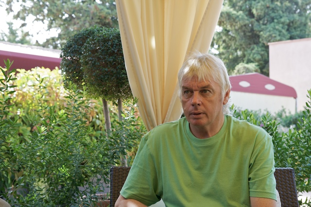 Appearing very serious as he discusses his in-depth conspiracy, founder of the lizard-people phenomenon, David Icke, talks to a skeptic. Could it be true that shape-shifting alien lizards are infiltrating our society?