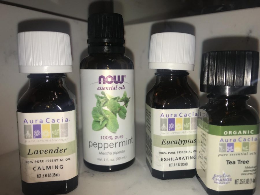 Offering a vast range of benefits, these essential oils, including lavender, peppermint, eucalyptus, and tea tree oil, are a great starter set to use with a diffuser. Essential oils have been proven to help your skin, immune system, focus, mood, and more.