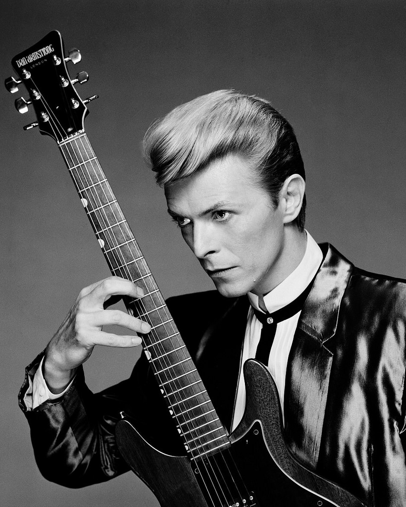 David Bowie Pose | David Bowie | David bowie, Bowie, Poses