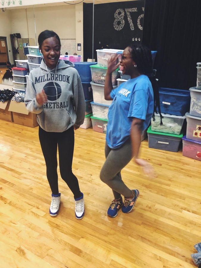 Dancing with her best friend, seniors Nazjeah Davis and Shamari Montegomery listen to their favorite song in dance class. Dancing is a great way to connect you with your friends, and 2019 has brought some great moves to go along with it. 