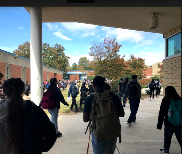 As students at Millbrook High School transition to their next class, many rush along the somewhat crowded sidewalks in order to get where they need to be on time. Many students worry about being late to class so they do not have time for a brain break. 