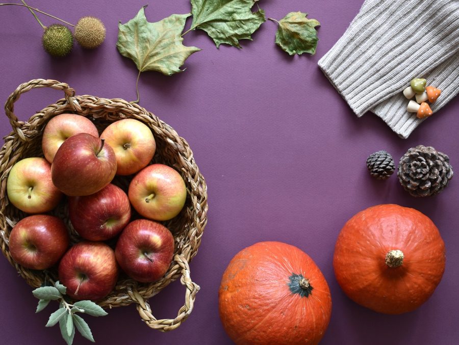 Displayed in this fall arrangement are apples and pumpkins that signify the cozy and delicious feelings of the season. With so many options to choose from this time of year, take the opportunity to try out some new produce items and recipes.
