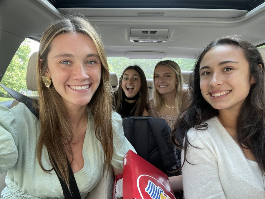 Traveling off campus for lunch, these friends decided to have Tropical Smoothie for lunch and ordered it online for a faster pickup. Marian Ward(front left), Laney Snead(back left), Anna-Scott Hunt(back right), and Mia DeMartino(front right) all love to get a quick break from school and go grab lunch. 