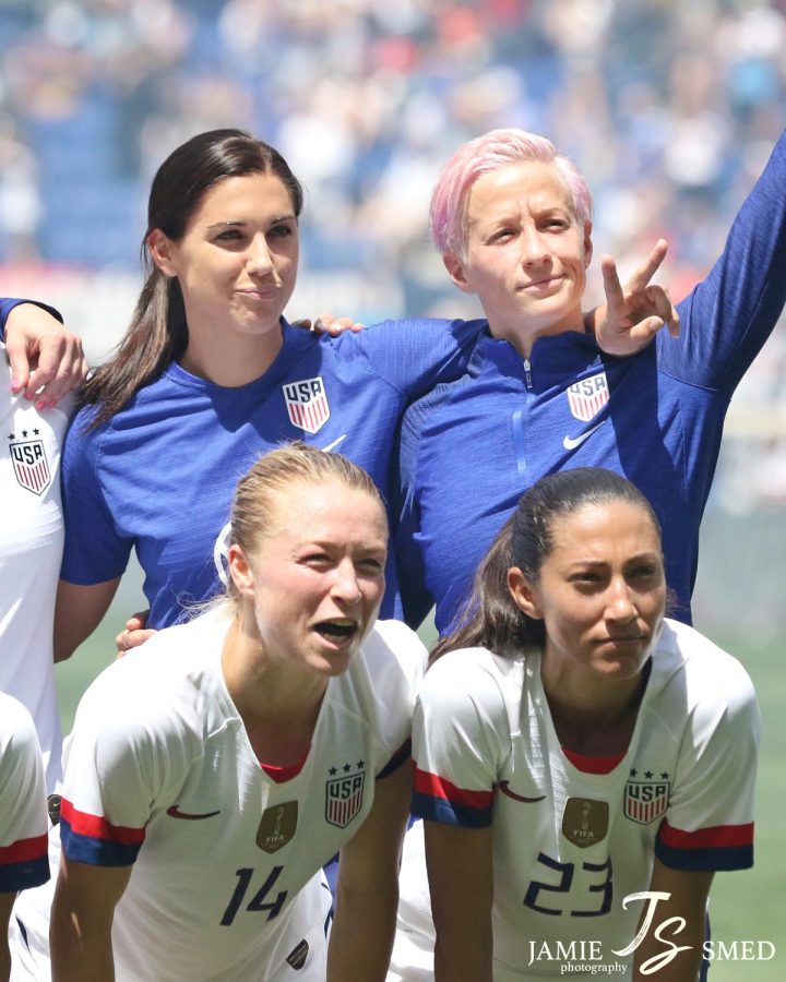 Players+of+the+U.S.+women%E2%80%99s+national+team+have+publicly+been+fighting+for+equal+pay.+This+fight+has+been+going+on+for+six+years+with+a+World+Cup+win+in+the+middle.+