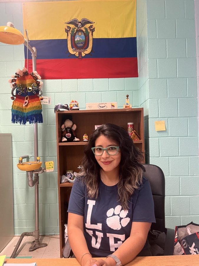 Sitting at her desk, Profesora Amaguyo welcomes all students into her class with a smile. She enjoys her time at millbrook. 
