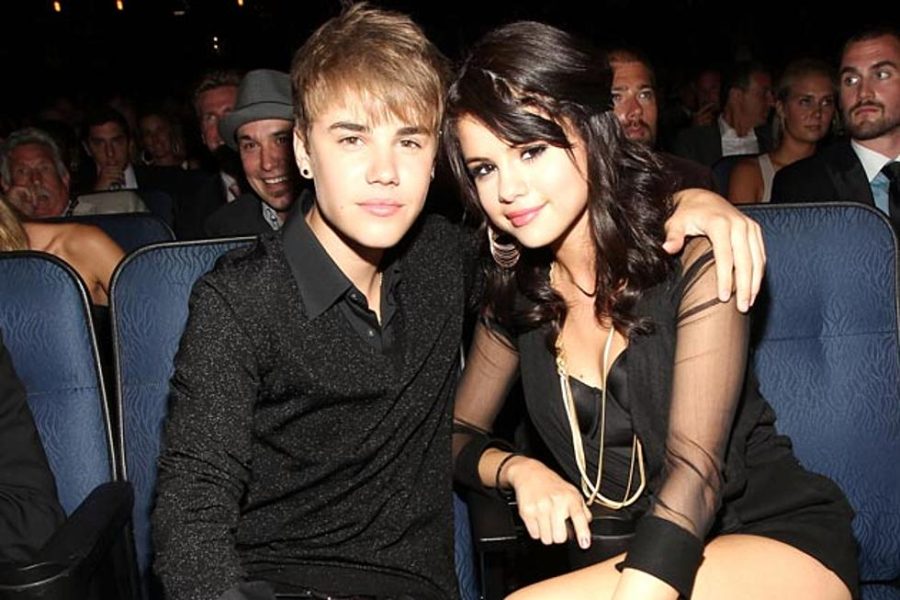 Selena Gomez and Justin Beiber at the 2013 Billboard Music Awards.