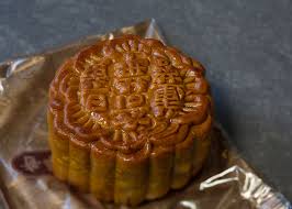 Mooncakes are a popular Chinese pastry that can either be eaten alone or shared among people. Although traditionally made during the mid Autumn festival, this dessert is enjoyed by people around the world year round.
