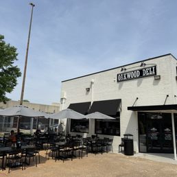 Critics Corner: Oakwood Deli